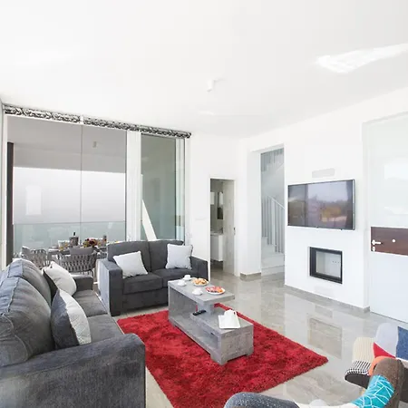 Willa The Complete Guide To Renting Your Exclusive Holiday In With Private Pool And Close To The Beach 1562 *