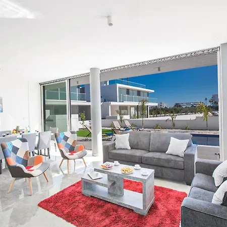 Villa The Complete Guide To Renting Your Exclusive Holiday In With Private Pool And Close To The Beach 1562 *