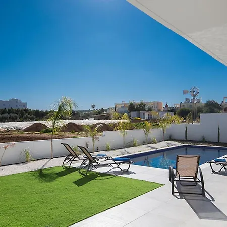 The Complete Guide To Renting Your Exclusive Holiday In With Private Pool And Close To The Beach 1562 *