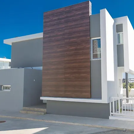 The Complete Guide To Renting Your Exclusive Holiday In With Private Pool And Close To The Beach 1562 Protarász
